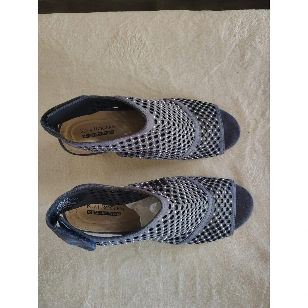Kim Rogers Susie Blue Perforated Studded Peep Toe Block Heel Booties Size 8M‎